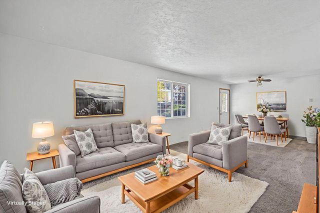 155 SW 2nd Street, Madras, OR 97741