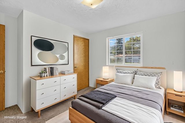 155 SW 2nd Street, Madras, OR 97741