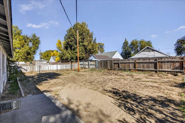 155 SW 2nd Street, Madras, OR 97741