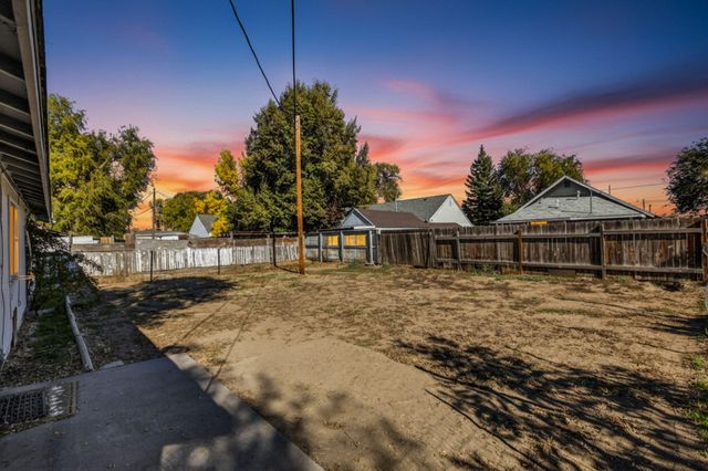 155 SW 2nd Street, Madras, OR 97741