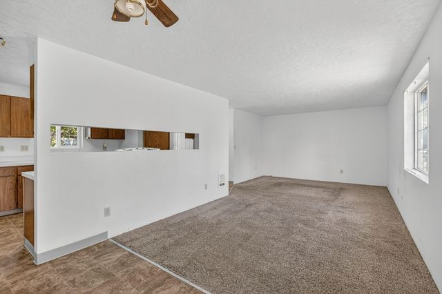 155 SW 2nd Street, Madras, OR 97741
