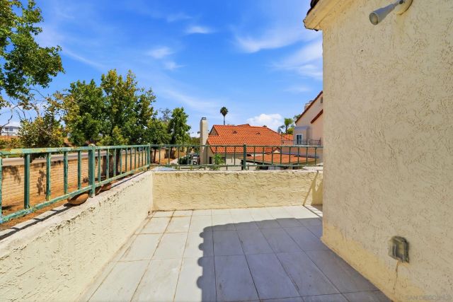2174 Villa Sonoma Gln, Escondido, CA 92029