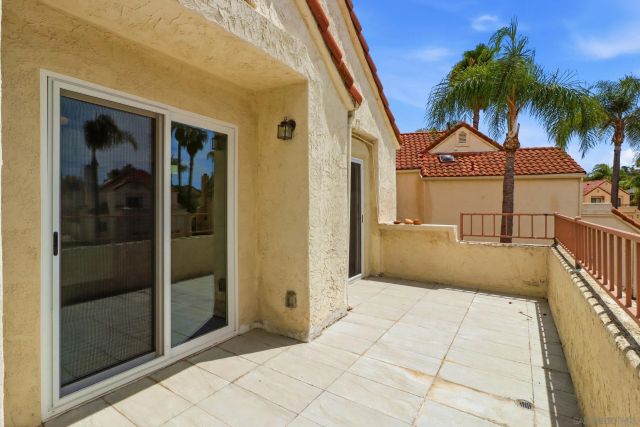 2174 Villa Sonoma Gln, Escondido, CA 92029
