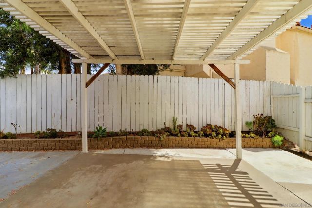2174 Villa Sonoma Gln, Escondido, CA 92029