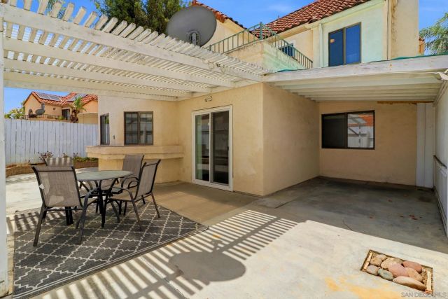 2174 Villa Sonoma Gln, Escondido, CA 92029