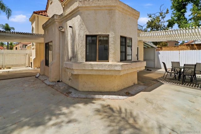 2174 Villa Sonoma Gln, Escondido, CA 92029