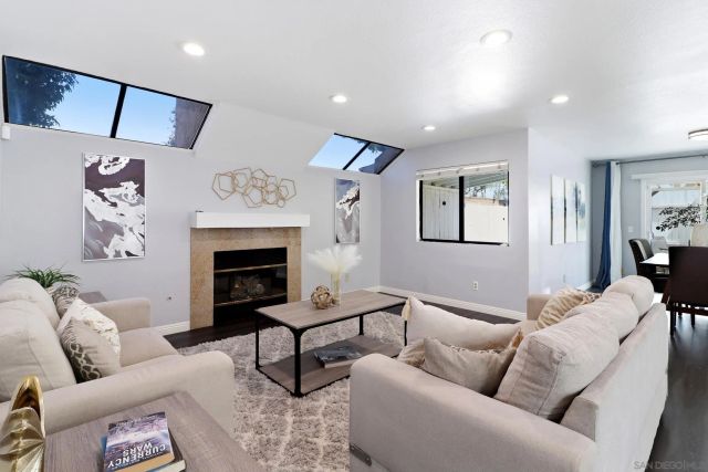 2174 Villa Sonoma Gln, Escondido, CA 92029