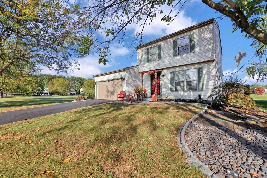 518 Virginia Street, Ashville, OH 43103