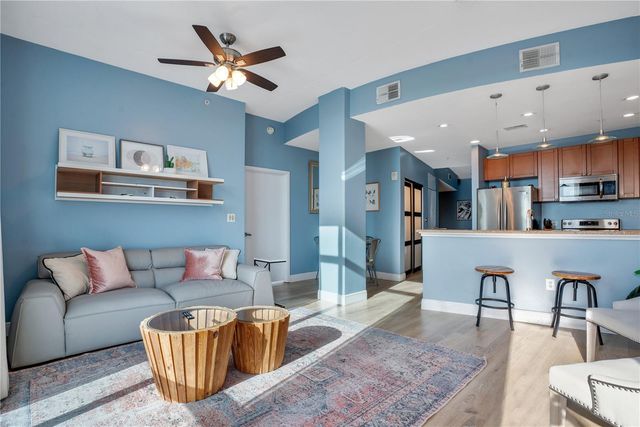 525 E JACKSON STREET P, Orlando, FL 32801