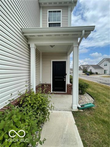 9652 Wild Iris Drive, Noblesville, IN 46060
