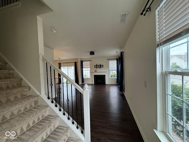 9652 Wild Iris Drive, Noblesville, IN 46060