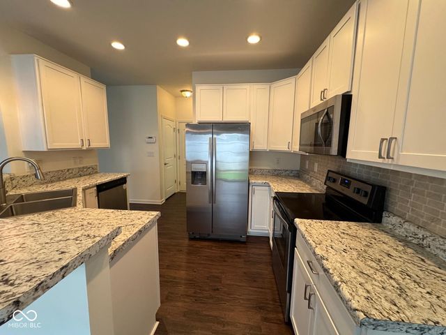 9652 Wild Iris Drive, Noblesville, IN 46060