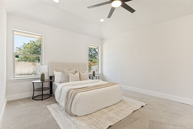 10029 Stoneleigh Drive, Benbrook, TX 76126