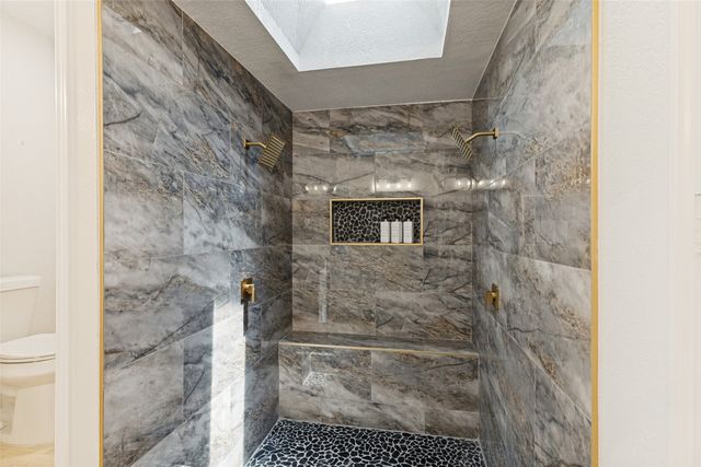 10029 Stoneleigh Drive, Benbrook, TX 76126