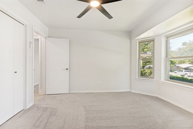 10029 Stoneleigh Drive, Benbrook, TX 76126