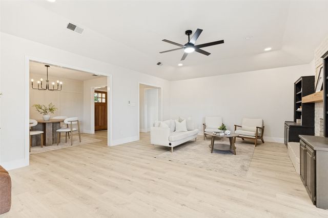 10029 Stoneleigh Drive, Benbrook, TX 76126