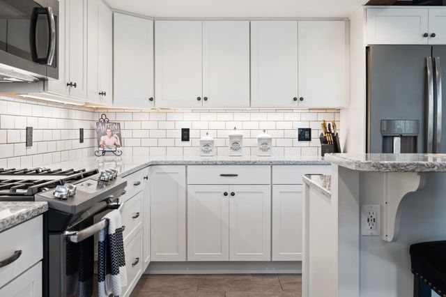 21 Shore Road, Grantham, NH 03753