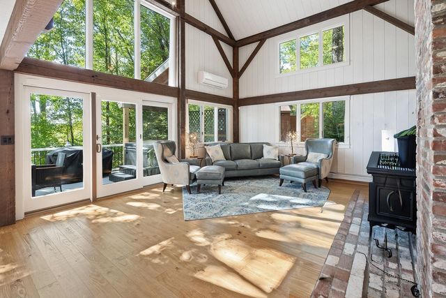 21 Shore Road, Grantham, NH 03753