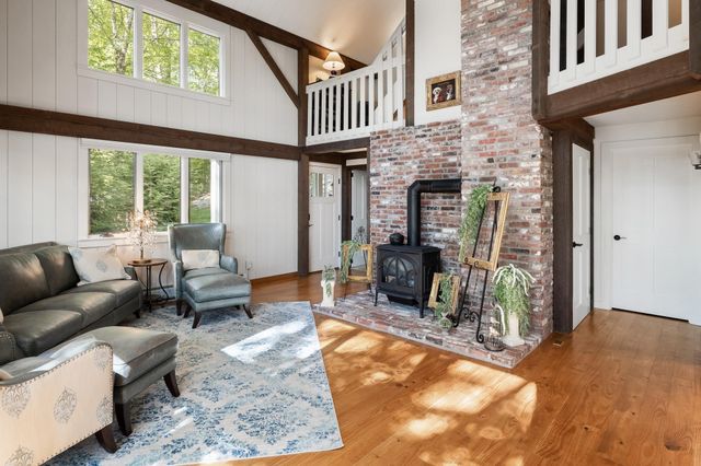 21 Shore Road, Grantham, NH 03753