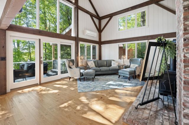 21 Shore Road, Grantham, NH 03753