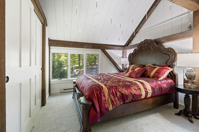 21 Shore Road, Grantham, NH 03753