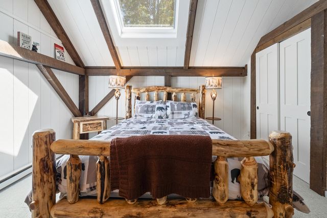 21 Shore Road, Grantham, NH 03753