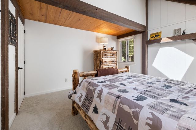 21 Shore Road, Grantham, NH 03753