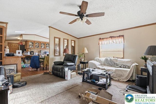 286 Lower Nis Hollow Drive, Mahoning Twp, PA 18235