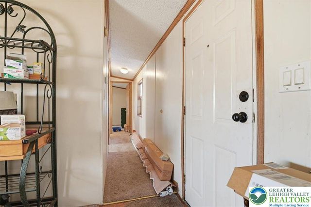 286 Lower Nis Hollow Drive, Mahoning Twp, PA 18235