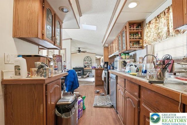 286 Lower Nis Hollow Drive, Mahoning Twp, PA 18235