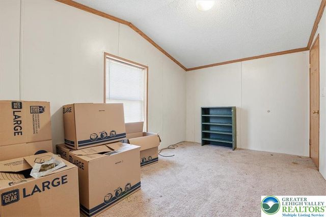 286 Lower Nis Hollow Drive, Mahoning Twp, PA 18235