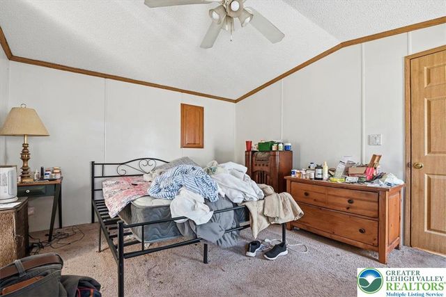 286 Lower Nis Hollow Drive, Mahoning Twp, PA 18235