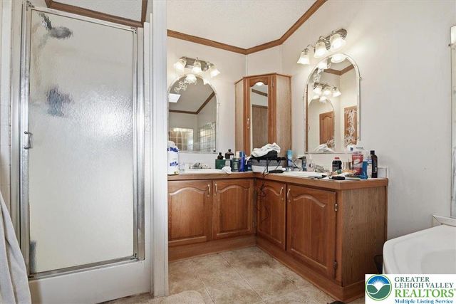 286 Lower Nis Hollow Drive, Mahoning Twp, PA 18235