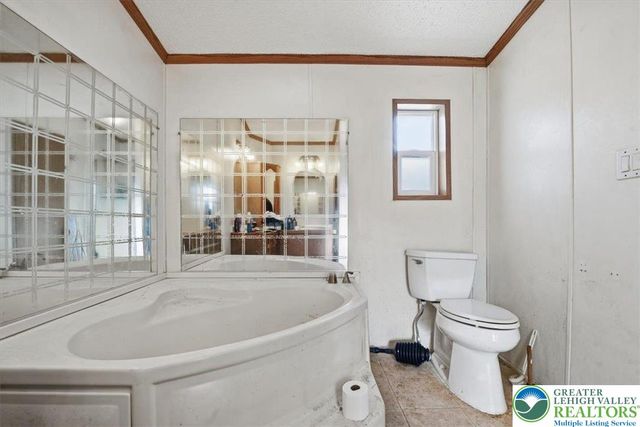 286 Lower Nis Hollow Drive, Mahoning Twp, PA 18235