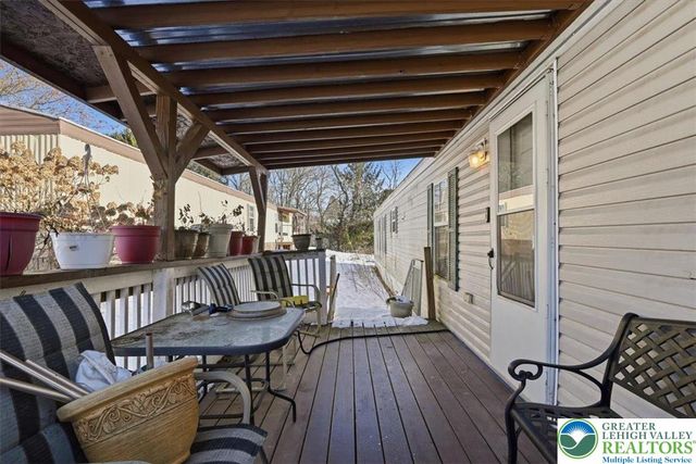 286 Lower Nis Hollow Drive, Mahoning Twp, PA 18235