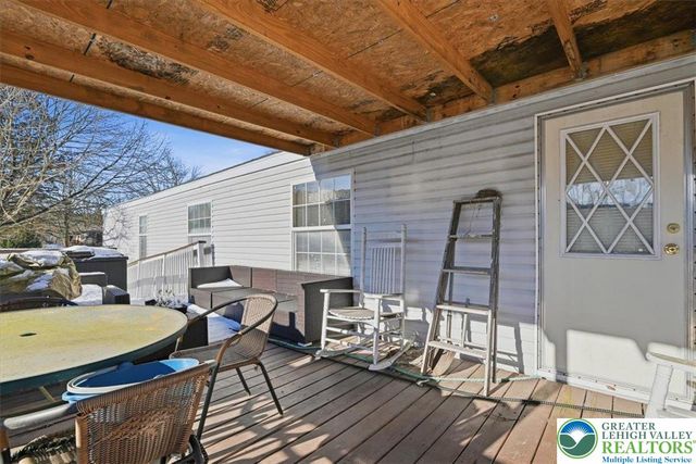 286 Lower Nis Hollow Drive, Mahoning Twp, PA 18235