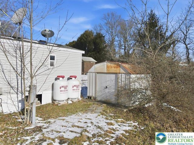 286 Lower Nis Hollow Drive, Mahoning Twp, PA 18235