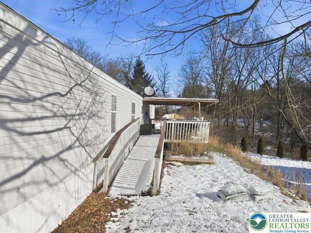 286 Lower Nis Hollow Drive, Mahoning Twp, PA 18235