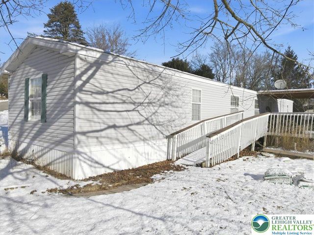 286 Lower Nis Hollow Drive, Mahoning Twp, PA 18235