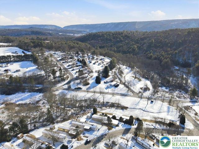 286 Lower Nis Hollow Drive, Mahoning Twp, PA 18235