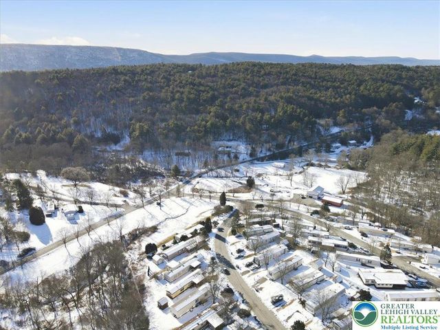 286 Lower Nis Hollow Drive, Mahoning Twp, PA 18235