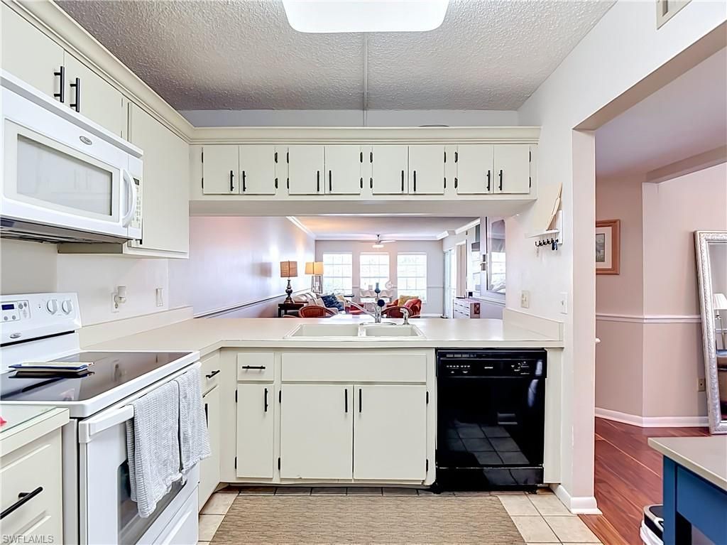 1708 Kings Lake BLVD 5-106, NAPLES, FL 34112 — photo 5