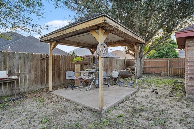 1516 W Bella Vista Avenue, Alton, TX 78573