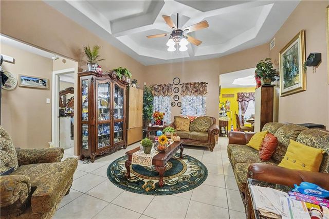 1516 W Bella Vista Avenue, Alton, TX 78573