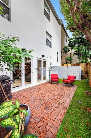 125 NE 16th Ter, Fort Lauderdale, FL 33301