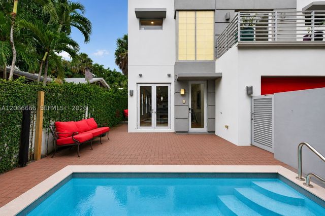 125 NE 16th Ter, Fort Lauderdale, FL 33301