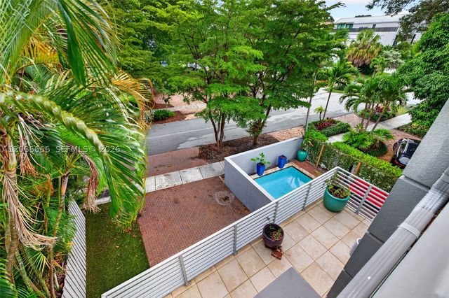 125 NE 16th Ter, Fort Lauderdale, FL 33301