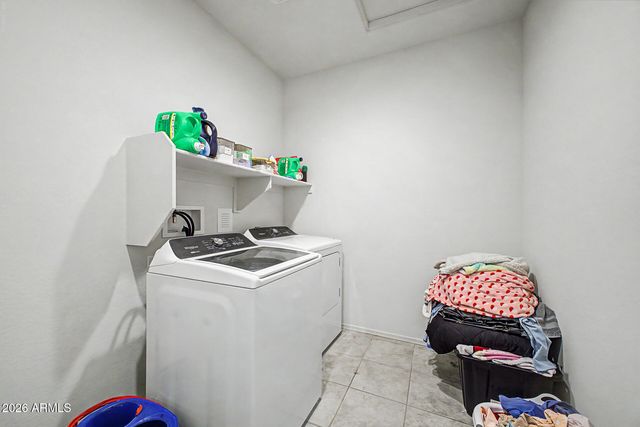 24559 W FLORES Drive, Buckeye, AZ 85326