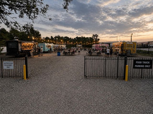 6920 Flintlock Road, Houston, TX 77040