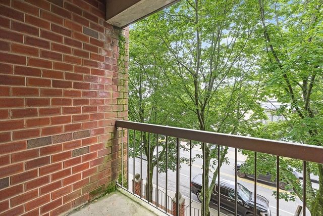 666 Main Street 315, Winchester, MA 01890